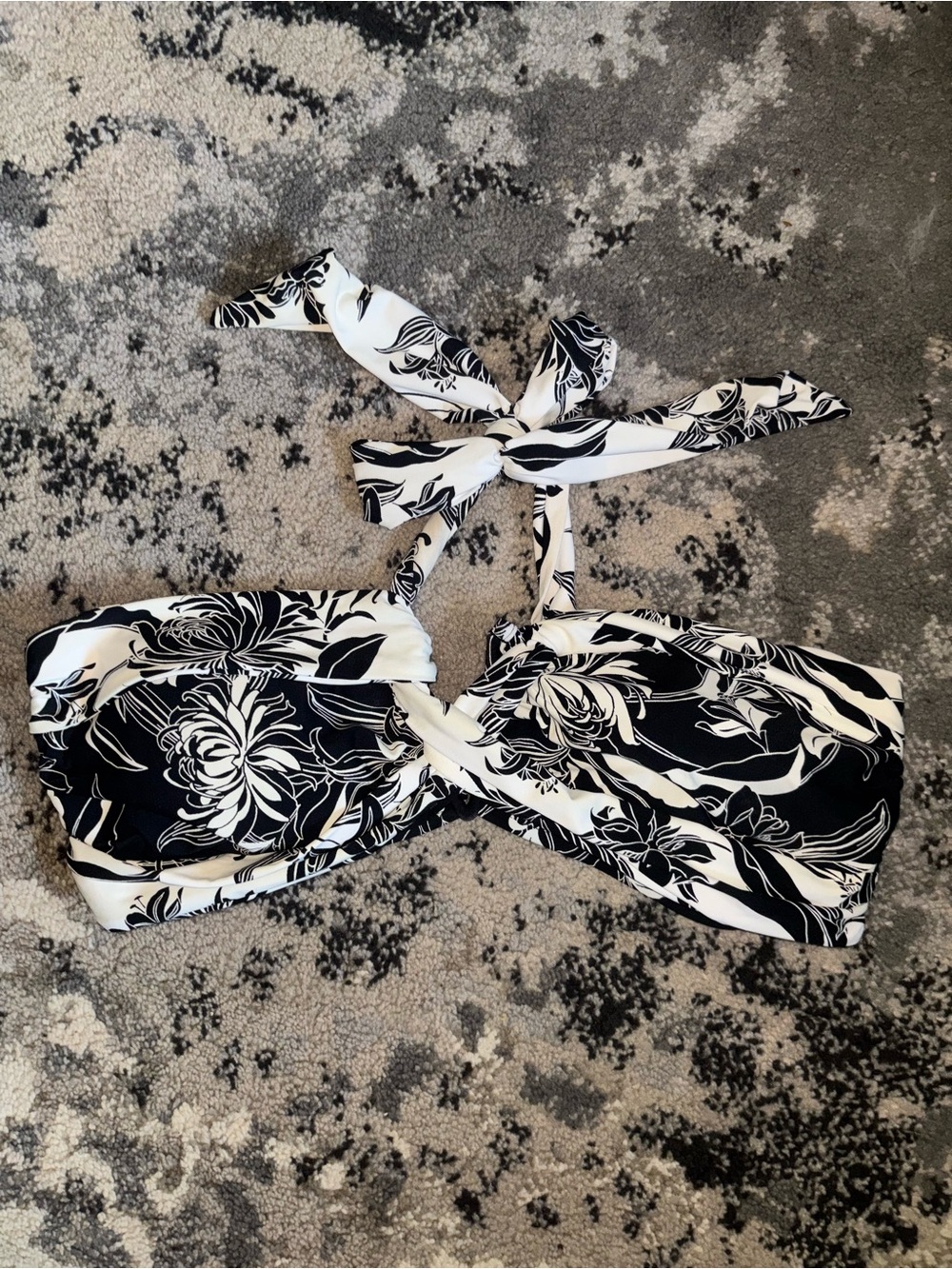 Apt. 9 Black & White Floral Twist Bandeau Bikini Top